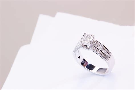 cnc 鑽石刻字|Artic Jewellery .